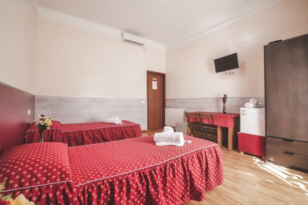 Vertex Guest House Рим Экстерьер фото